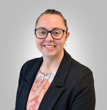 Ilonka Spaeth Headshot