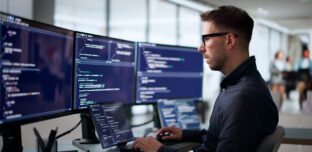 Technology sector outlook driven by AI investment and digital transformation in the latest Moore Thrive Index